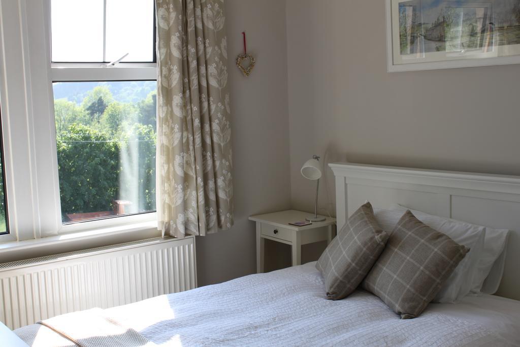 Bed and Breakfast Barton House Матлок Экстерьер фото