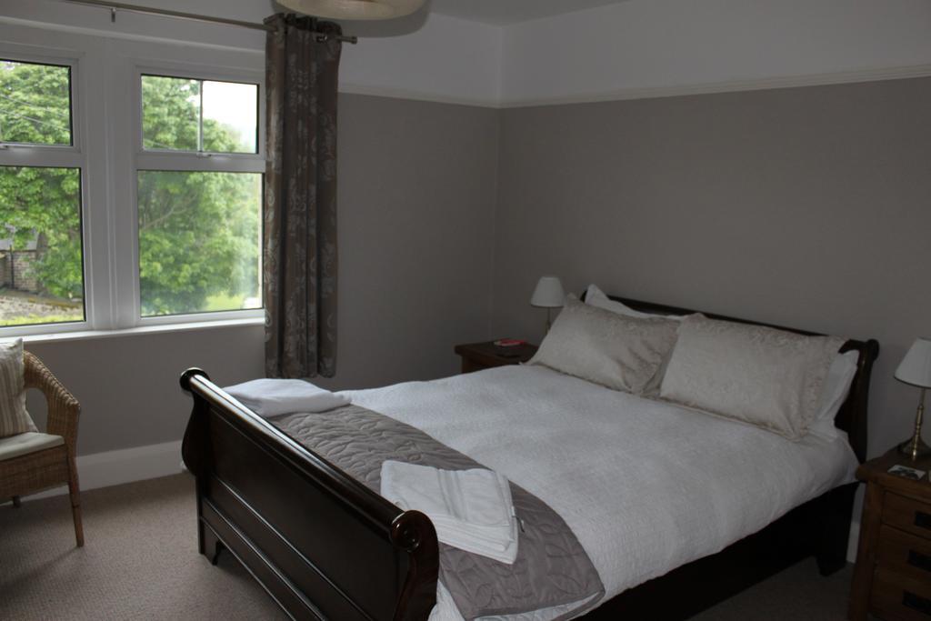 Bed and Breakfast Barton House Матлок Экстерьер фото