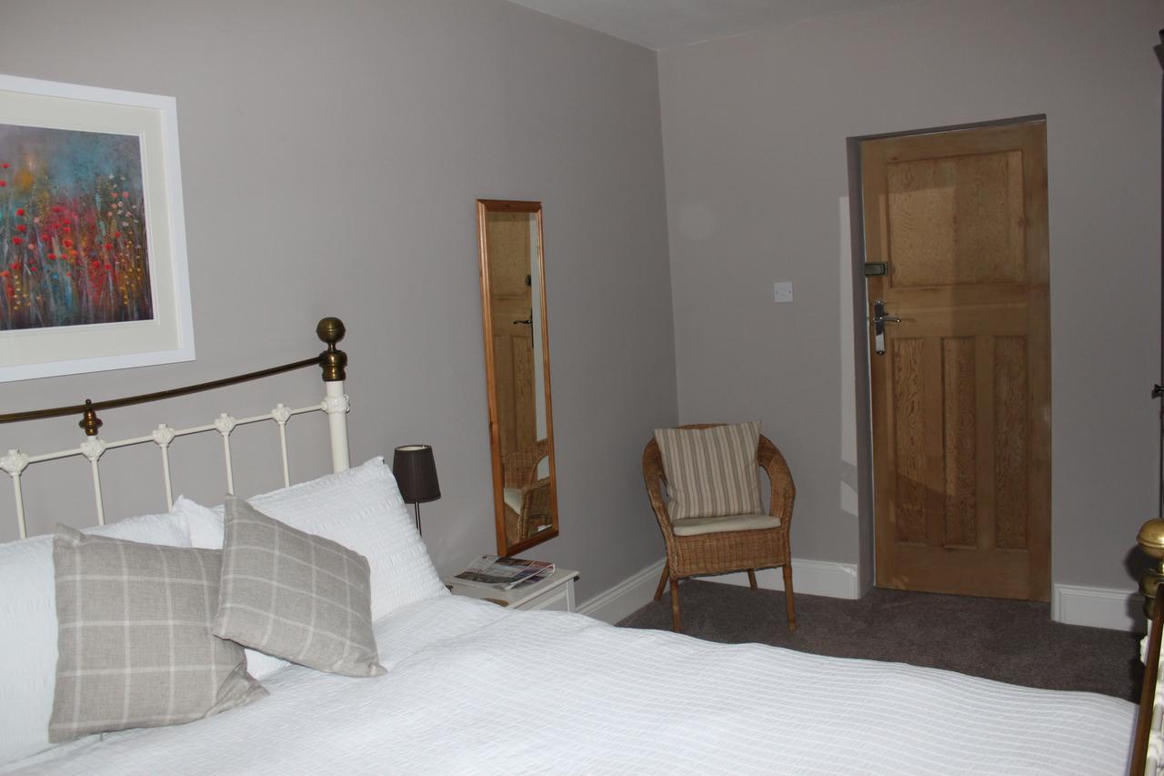 Bed and Breakfast Barton House Матлок Экстерьер фото