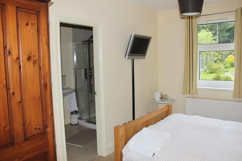 Bed and Breakfast Barton House Матлок Экстерьер фото